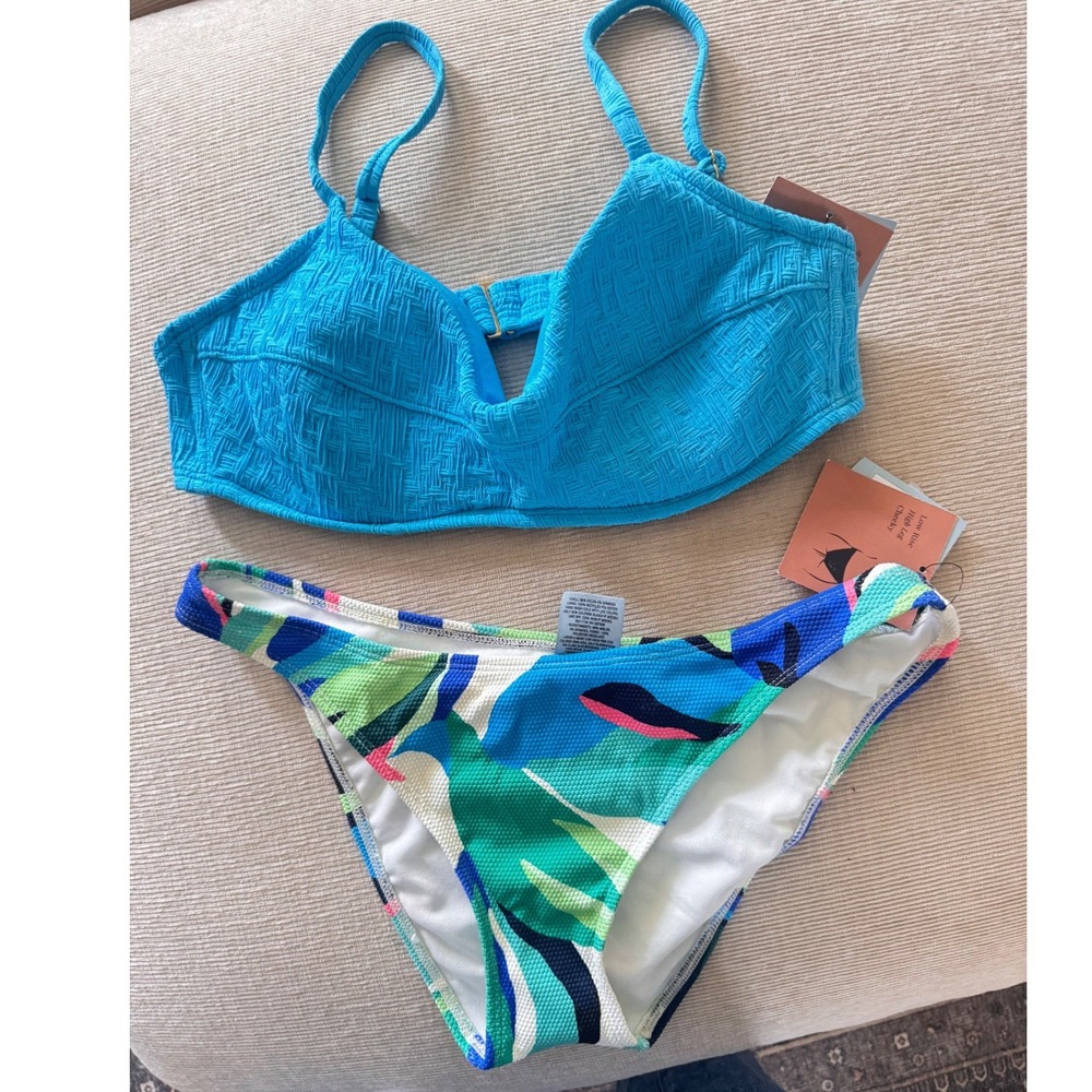 Shade & Shore Blue Textured Underwire Bikini Top 34D & Tropical Bottoms M Set